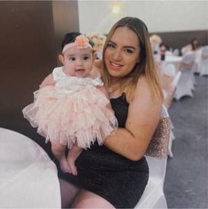 Meet your Posher, Lesly